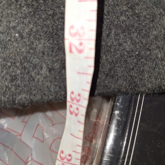 A Calvin Klein mens wool blend Peacoat in like new condition. 2XL - Picture 9 of 10